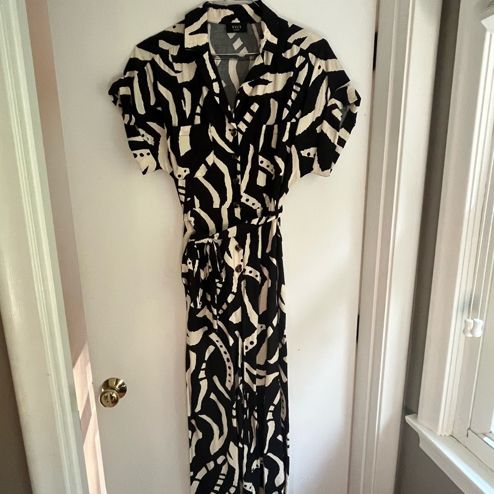 Vici Doreen Pocketed Tie Waist Jumpsuit